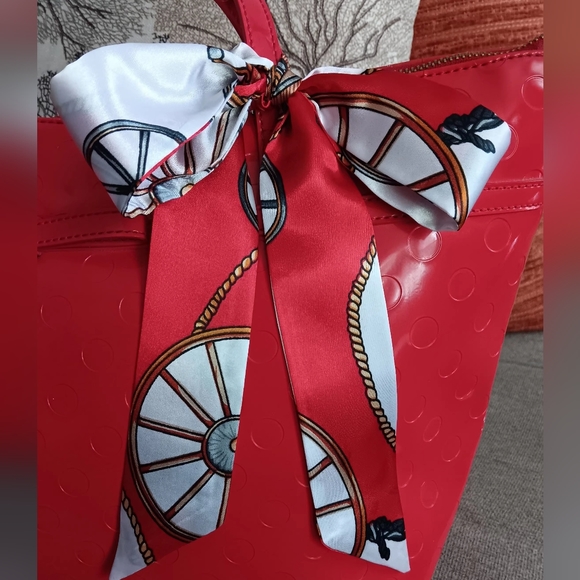 Large Kate Spade Red Patent Leather Textured Tote with Twilly - Picture 9 of 10